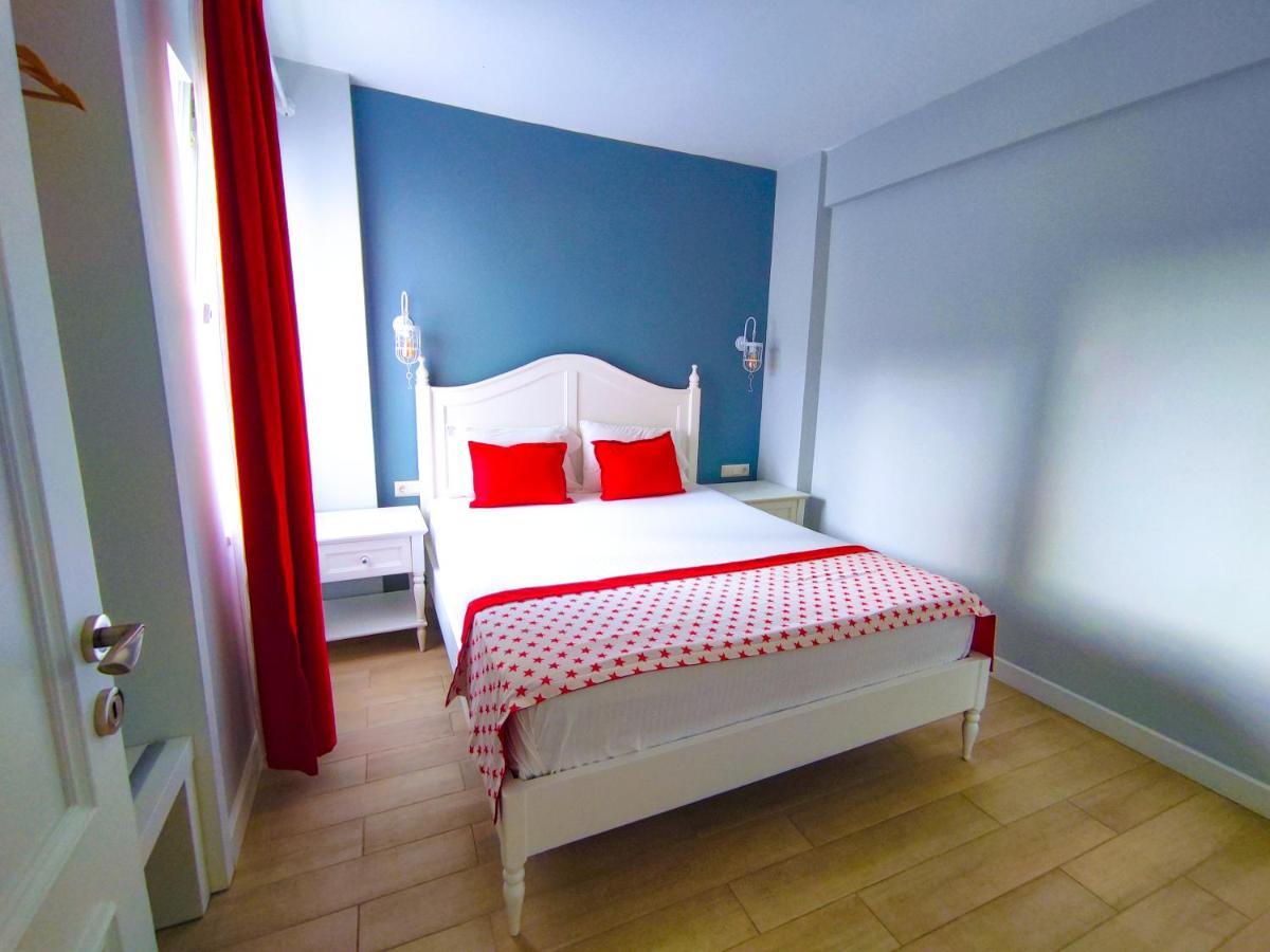 Mavi Kiyi Suites Kaş Esterno foto